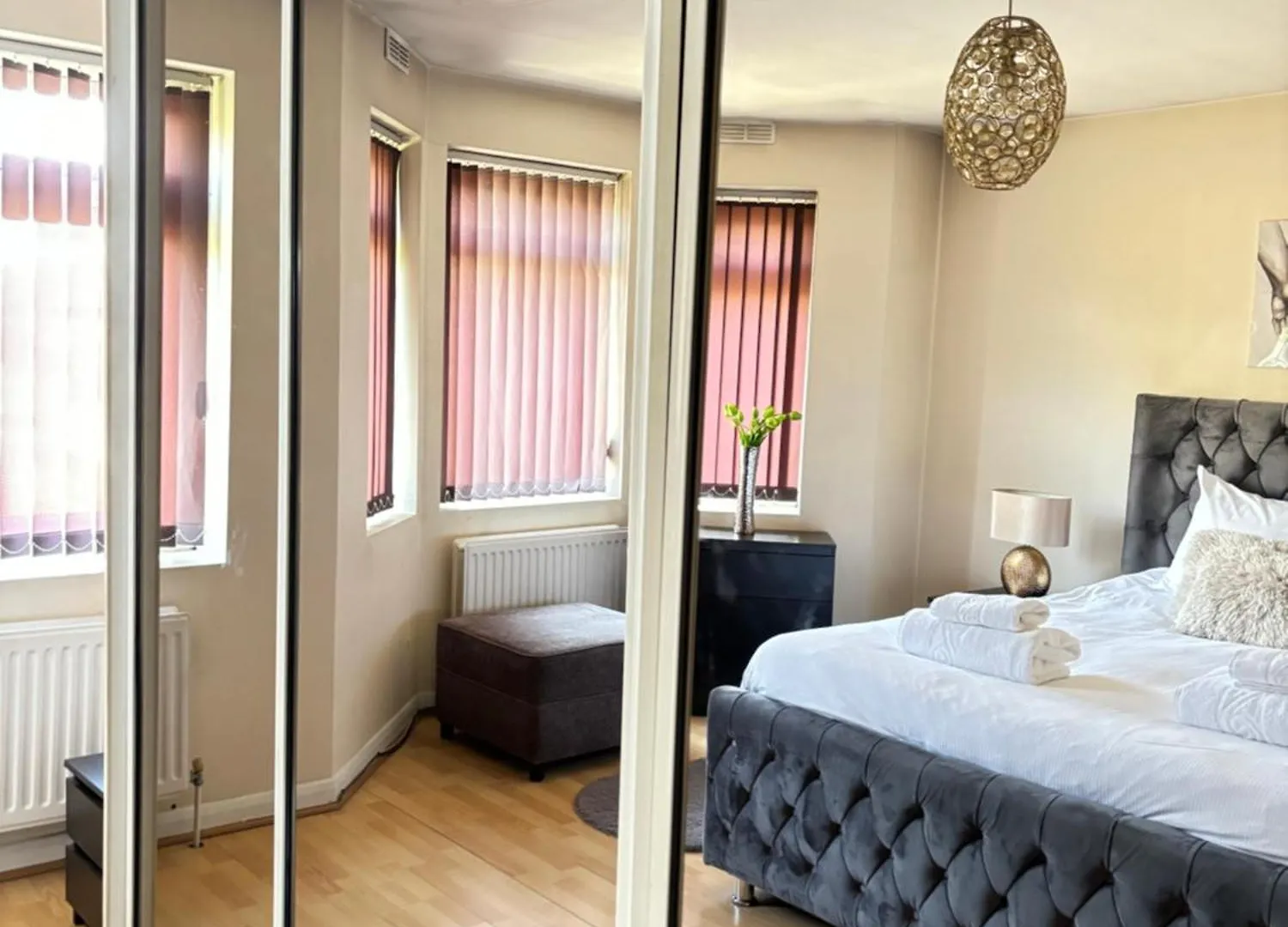 City Airport Serviced House London Villa
