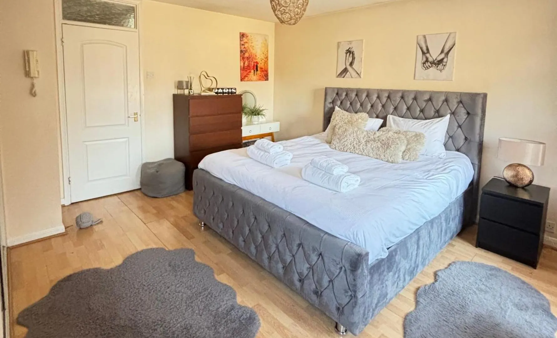 Holiday home City Airport Serviced House London Villa