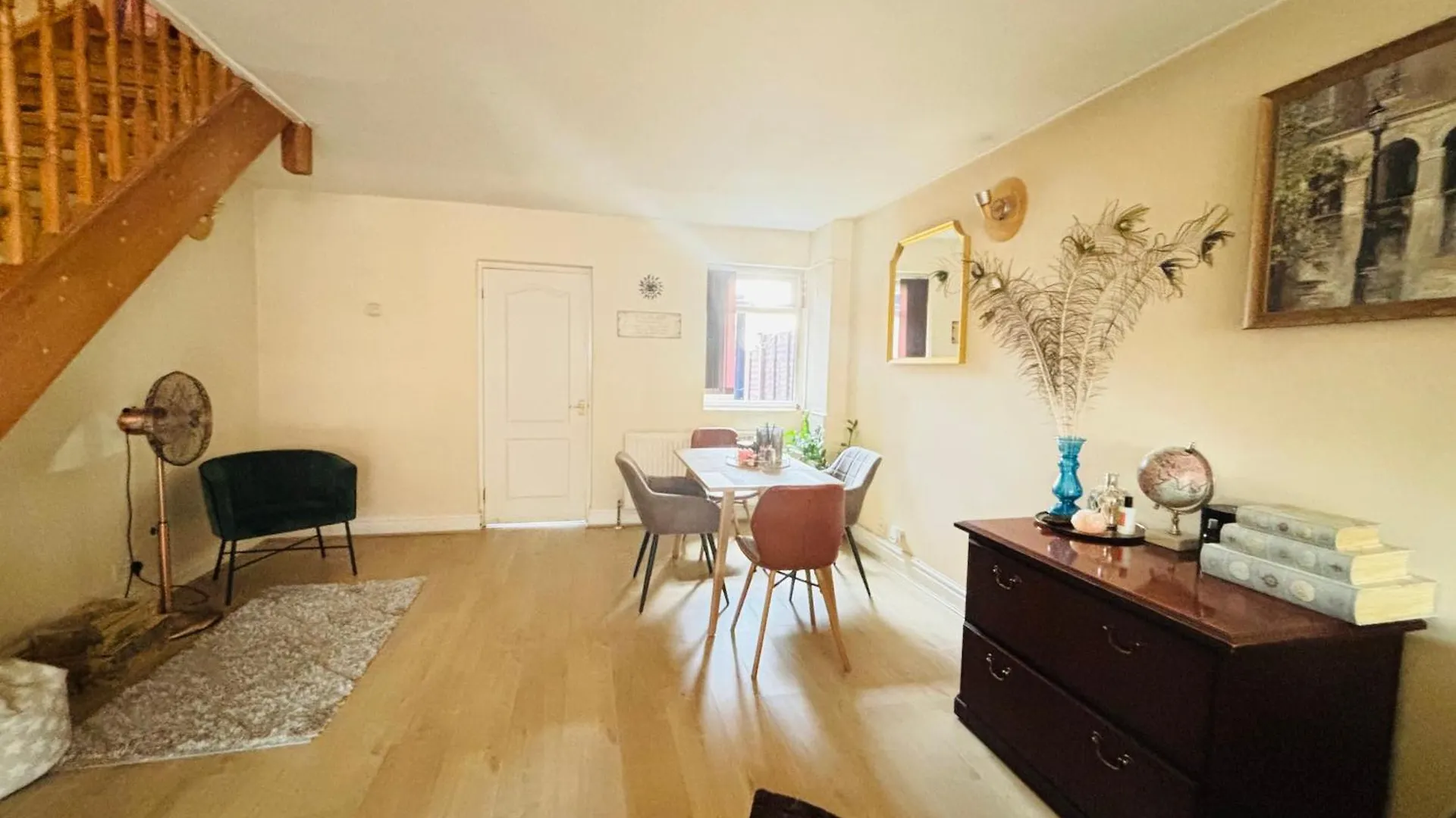 City Airport Serviced House London Villa Holiday home