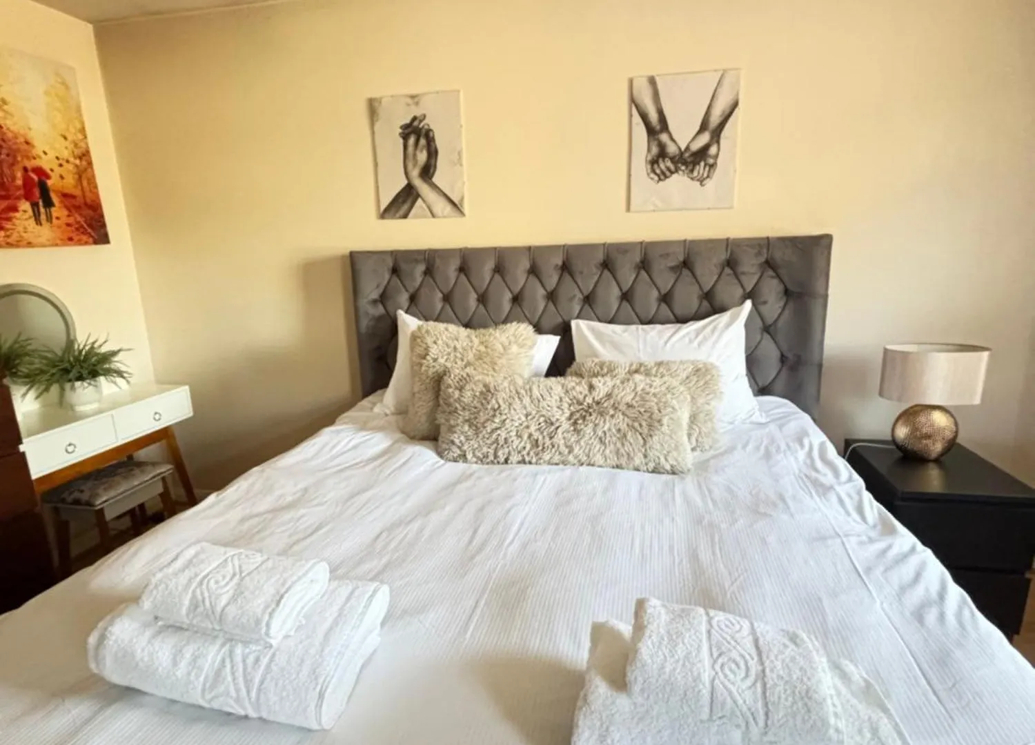 فيلا City Airport Serviced House لندن